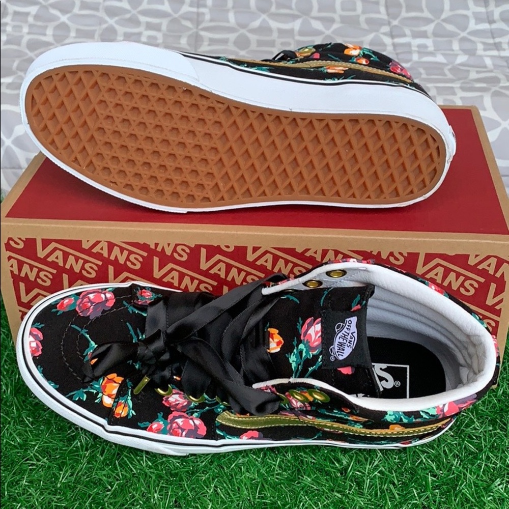 VANS SK8-Hi PLATFORM 2 Oversized Lace Floral/Tr M - Picture 4 of 16